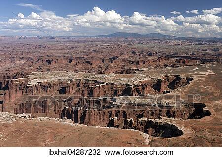 Ausblick vom Grand View Point Overlook auf Erosionslandschaft, Felsformationen, Monument Basin, White Rim, Island in the Sky, Canyonlands-Nationalpark, Utah, USA, Nordamerika View Large Photo Image Stock Image - Ausblick vom Grand View Point Overlook auf Erosionslandschaft, Felsformationen, Monument Basin, White Rim, Island in the Sky, Canyonlands-Nationalpark, Utah, USA, Nordamerika. Fotosearch