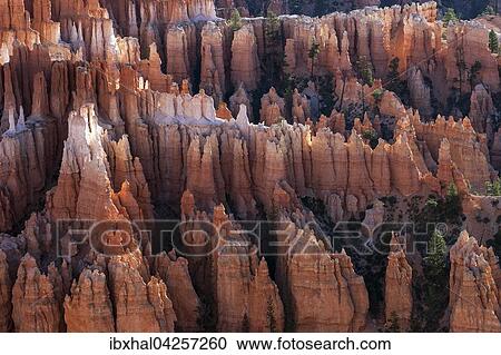 Ausblick vom Inspiration Point auf farbige Gesteinsformationen im Bryce Amphitheater, Hoodoos, Morgenlicht, Bryce Canyon Nationalpark, Utah, USA, Nordamerika View Large Photo Image Stock Image - Ausblick vom Inspiration Point auf farbige Gesteinsformationen im Bryce Amphitheater, Hoodoos, Morgenlicht, Bryce Canyon Nationalpark, Utah, USA, Nordamerika. Fotosearch