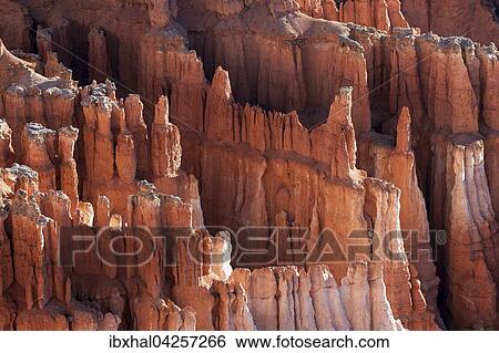 Ausblick vom Inspiration Point auf farbige Gesteinsformationen im Bryce Amphitheater, Hoodoos, Morgenlicht, Bryce Canyon Nationalpark, Utah, USA, Nordamerika View Large Photo Image Stock Photograph - Ausblick vom Inspiration Point auf farbige Gesteinsformationen im Bryce Amphitheater, Hoodoos, Morgenlicht, Bryce Canyon Nationalpark, Utah, USA, Nordamerika. Fotosearch