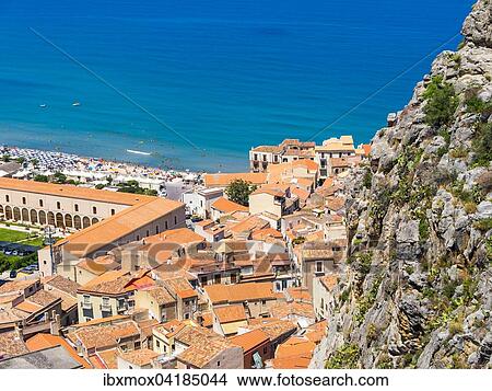 Ausblick vom Kalkfelsen Rocca di Cefalu auf die Altstadt, Cefalu, Provinz Palermo, Sizilien, Italien, Europa View Large Photo Image Picture - Ausblick vom Kalkfelsen Rocca di Cefalu auf die Altstadt, Cefalu, Provinz Palermo, Sizilien, Italien, Europa. Fotosearch