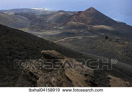 Ausblick vom Krater des Vulkans de San Antonio auf den Vulkan de Teneguia, bei Fuencaliente, La Palma, Kanarische Inseln, Spanien, Europa View Large Photo Image Stock Photo - Ausblick vom Krater des Vulkans de San Antonio auf den Vulkan de Teneguia, bei Fuencaliente, La Palma, Kanarische Inseln, Spanien, Europa. Fotosearch