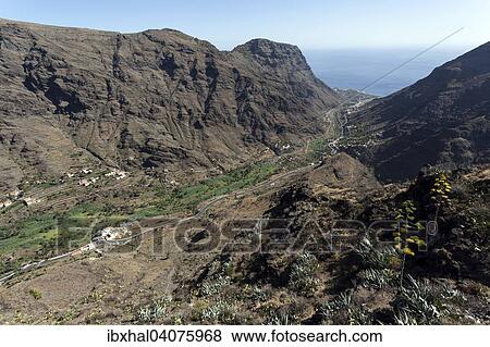 Ausblick vom Mirador Cesar Manrique in Valle Gran Rey auf Los Granados, Los Reyes, El Guro La Calera und Montana de Guerguenche, Valle Gran Rey, La Gomera, Kanarische Inseln, Spanien, Europa View Large Photo Image Stock Photo - Ausblick vom Mirador Cesar Manrique in Valle Gran Rey auf Los Granados, Los Reyes, El Guro La Calera und Montana de Guerguenche, Valle Gran Rey, La Gomera, Kanarische Inseln, Spanien, Europa. Fotosearch