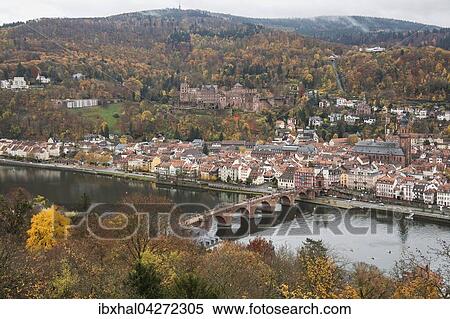 Ausblick vom Philsophenweg auf Neckar, Alte Brucke, auch Carl-Theodor-Brucke und Altstadt im Herbst, hinten Konigstuhl, Heidelberg, Baden- Wurttemberg, Deutschland, Europa View Large Photo Image Stock Photography - Ausblick vom Philsophenweg auf Neckar, Alte Brucke, auch Carl-Theodor-Brucke und Altstadt im Herbst, hinten Konigstuhl, Heidelberg, Baden- Wurttemberg, Deutschland, Europa. Fotosearch