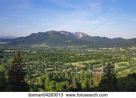 Ausblick von Sonntratn oder Sonntraten bei Gaissach uber Isartal, hinten Karwendel- und Wettersteingebirge, Isarwinkel, Oberbayern, Bayern, Deutschland, Europa View Large Photo Image Stock Image - Ausblick von Sonntratn oder Sonntraten bei Gaissach uber Isartal, hinten Karwendel- und Wettersteingebirge, Isarwinkel, Oberbayern, Bayern, Deutschland, Europa. Fotosearch