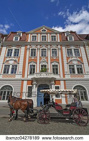 Stock Photo - Barockhaus Napoleonhaus, vorne Pferdekutsche, Gorlitz, Oberlausitz, Sachsen, Deutschland, Europa. Fotosearch