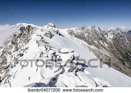 Beim Aufstieg auf den Loffler, hier auf der Trippachscharte, hinten der Schwarzenstein, Zillertaler Alpen, Ahrntal, Tauferer Ahrntal, Pustertal, Sudtirol, Trentino-Sudtirol, Italien, Europa View Large Photo Image Stock Image - Beim Aufstieg auf den Loffler, hier auf der Trippachscharte, hinten der Schwarzenstein, Zillertaler Alpen, Ahrntal, Tauferer Ahrntal, Pustertal, Sudtirol, Trentino-Sudtirol, Italien, Europa. Fotosearch
