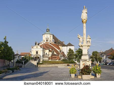 Bergkirche oder Kalvarienbergkirche oder Haydnkirche und Mariensaule, Eisenstadt, Burgenland, Osterreich, Europa View Large Photo Image Stock Image - Bergkirche oder Kalvarienbergkirche oder Haydnkirche und Mariensaule, Eisenstadt, Burgenland, Osterreich, Europa. Fotosearch