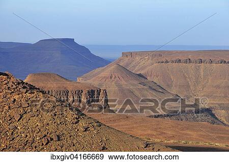 Berglandschaft am Amogjar Pass, bei Atar, Region Adrar, Mauretanien, Afrika View Large Photo Image Stock Photo - Berglandschaft am Amogjar Pass, bei Atar, Region Adrar, Mauretanien, Afrika. Fotosearch