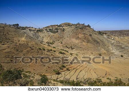 Berglandschaft entlang der Strasse von Asmarra nach Qohaito, Eritrea, Afrika View Large Photo Image Stock Image - Berglandschaft entlang der Strasse von Asmarra nach Qohaito, Eritrea, Afrika. Fotosearch