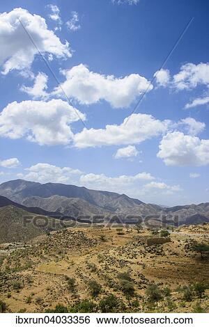 Stock Photograph - Berglandschaft, Region Semienawi Kayih Bahri, Eritrea, Afrika. Fotosearch