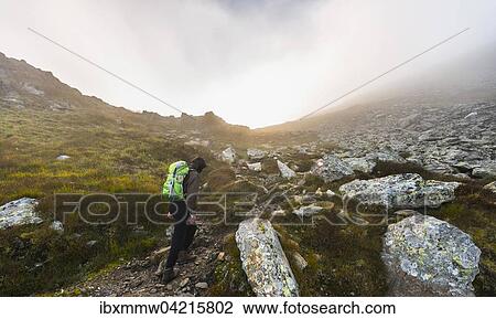 Stock Image - Bergsteiger, Rohrmoos-Untertal, Schladminger Tauern, Steiermark, Alpen, Osterreich, Europa. Fotosearch