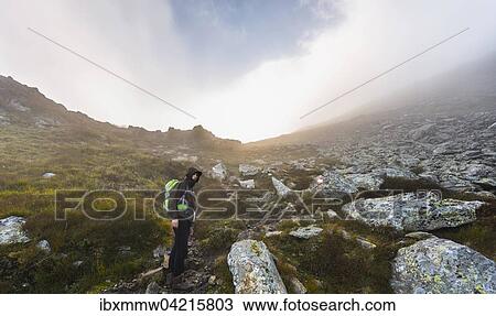 Stock Image - Bergsteiger, Rohrmoos-Untertal, Schladminger Tauern, Steiermark, Alpen, Osterreich, Europa. Fotosearch