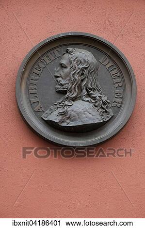 Stock Image - Bildnis Albrecht Durer an einer Hausfassade, Nurnberg, Mittelfranken, Bayern, Deutschland, Europa. Fotosearch