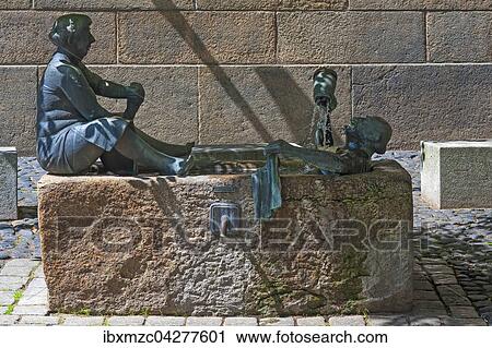Brunnen Zecherpaar von Gisela Mauermann, 1999, Klosterplatz, Gorlitz, Oberlausitz, Sachsen, Deutschland, Europa View Large Photo Image Stock Image - Brunnen Zecherpaar von Gisela Mauermann, 1999, Klosterplatz, Gorlitz, Oberlausitz, Sachsen, Deutschland, Europa. Fotosearch