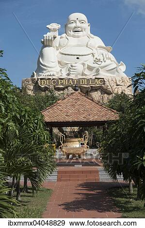 Stock Photo - Buddha-Skulptur, Freizeitpark, Vung Tau, Vietnam, Asien. Fotosearch