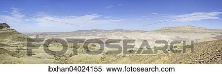 Stock Photography - Bunte Hugel im Versteinerter Wald Monumento Natural Bosques Petrificado, Sarmiento, Chubut, Argentinien, Sudamerika. Fotosearch