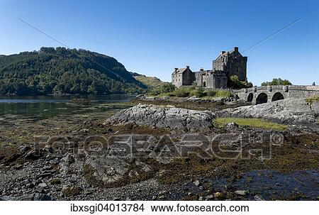 Picture - Burg Eilean Donan Castle, Dornie, Schottland, Grossbritannien, Europa. Fotosearch