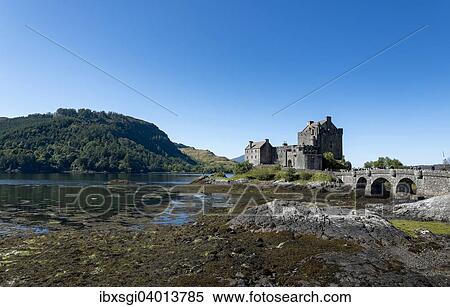 Burg Eilean Donan Castle, Dornie, Schottland, Grossbritannien, Europa View Large Photo Image Stock Photography - Burg Eilean Donan Castle, Dornie, Schottland, Grossbritannien, Europa. Fotosearch