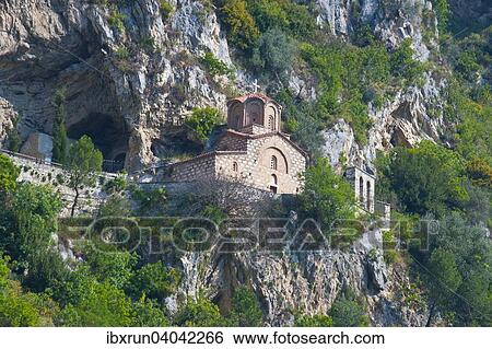 Byzantinische Kirche, UNESCO Weltkulturerbe, Berat, Albanien, Europa View Large Photo Image Stock Photograph - Byzantinische Kirche, UNESCO Weltkulturerbe, Berat, Albanien, Europa. Fotosearch