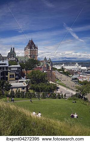 Stock Photography - Chateau Frontenac mit Dufferin-Terrasse und Skyline der Altstadt, Vieux-Quebec, im Sommer, Quebec, Kanada, Nordamerika. Fotosearch