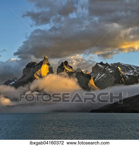Cuernos del Paine fruhmorgens, Lago Pehoe, Nationalpark Torres del Paine, Patagonien, Chile, Sudamerika View Large Photo Image Stock Image - Cuernos del Paine fruhmorgens, Lago Pehoe, Nationalpark Torres del Paine, Patagonien, Chile, Sudamerika. Fotosearch