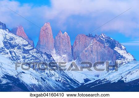 Cuernos des Paine und die Torres am Morgen, Nationalpark Torres del Paine, Patagonien, Chile, Sudamerika View Large Photo Image Stock Image - Cuernos des Paine und die Torres am Morgen, Nationalpark Torres del Paine, Patagonien, Chile, Sudamerika. Fotosearch