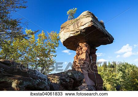 Der Teufelstisch im Herbst, Pfalzer Wald, bei Hinterweidenthal, Rheinland-Pfalz, Deutschland, Europa View Large Photo Image Stock Image - Der Teufelstisch im Herbst, Pfalzer Wald, bei Hinterweidenthal, Rheinland-Pfalz, Deutschland, Europa. Fotosearch