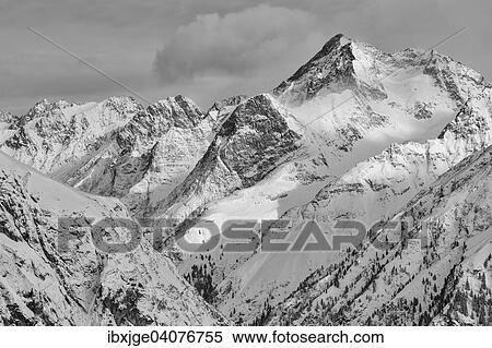 Die Hohe Geige im Winter, Otztaler Alpen, Tirol, Osterreich, Europa View Large Photo Image Stock Photography - Die Hohe Geige im Winter, Otztaler Alpen, Tirol, Osterreich, Europa. Fotosearch