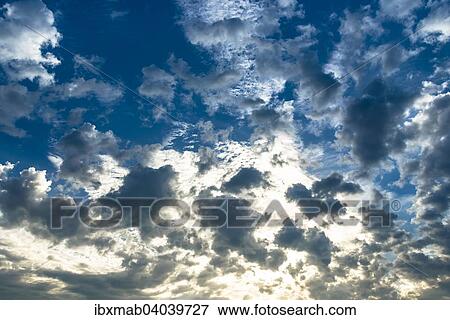 Dramatischer Wolkenhimmel, Florenz, Toskana, Italien, Europa View Large Photo Image Stock Photo - Dramatischer Wolkenhimmel, Florenz, Toskana, Italien, Europa. Fotosearch