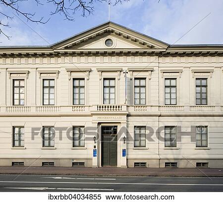 Ehemaliges Oldenburger Prinzenpalais, heute Landesmuseum fur Kunst und Kulturgeschichte mit Galerie Neuer Meister, Oldenburg, Niedersachsen, Deutschland, Europa View Large Photo Image Stock Photography - Ehemaliges Oldenburger Prinzenpalais, heute Landesmuseum fur Kunst und Kulturgeschichte mit Galerie Neuer Meister, Oldenburg, Niedersachsen, Deutschland, Europa. Fotosearch