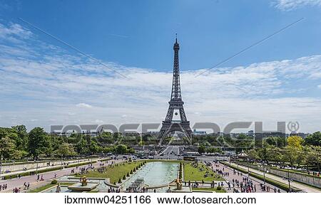 Eiffelturm, Tour Eiffel, Jardins du Trocadero, Trocadero Garten, Ile-de-France, Paris, Frankreich, Europa View Large Photo Image Stock Photograph - Eiffelturm, Tour Eiffel, Jardins du Trocadero, Trocadero Garten, Ile-de-France, Paris, Frankreich, Europa. Fotosearch