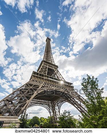 Stock Image - Eiffelturm, Tour Eiffel, Paris, Ile-de-France, Frankreich, Europa. Fotosearch