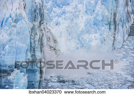 Eis bricht von der Gletscherwand, Perito-Moreno-Gletscher, Nationalpark Los Glaciares, Santa Cruz, Argentina View Large Photo Image Stock Image - Eis bricht von der Gletscherwand, Perito-Moreno-Gletscher, Nationalpark Los Glaciares, Santa Cruz, Argentina. Fotosearch