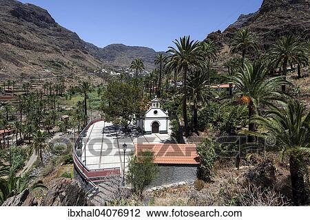 Ermita de los Reyes, Kanarische Dattelpalmen (Phoenix canariensis), Valle Gran Rey, La Gomera, Kanarische Inseln, Spanien, Europa View Large Photo Image Stock Image - Ermita de los Reyes, Kanarische Dattelpalmen (Phoenix canariensis), Valle Gran Rey, La Gomera, Kanarische Inseln, Spanien, Europa. Fotosearch