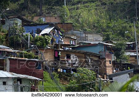 Stock Image - Favelas, Armenviertel Comuna 8, Medellin, Departamento Antioquia, Kolumbien, Sudamerika. Fotosearch