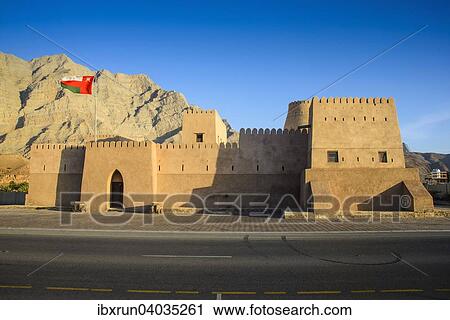 Festung Bukha, Bukha, Musandam, Oman, Asien View Large Photo Image Stock Image - Festung Bukha, Bukha, Musandam, Oman, Asien. Fotosearch