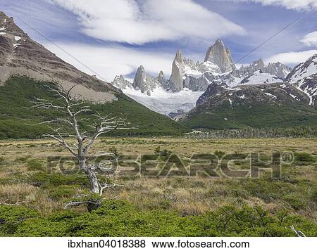 Stock Photo - Fitz Roy Massiv, Nationalpark Los Glaciares, UNESCO Weltnaturerbe, Santa Cruz, Argentina. Fotosearch