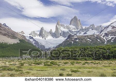 Fitz Roy Massiv, Nationalpark Los Glaciares, UNESCO Weltnaturerbe, Santa Cruz, Argentina View Large Photo Image Stock Photograph - Fitz Roy Massiv, Nationalpark Los Glaciares, UNESCO Weltnaturerbe, Santa Cruz, Argentina. Fotosearch