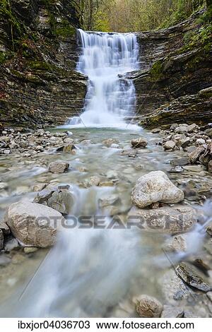 Flussverlauf der Taugl, Wasserfall, Tauglschlucht, Tauglbach, Tennengau, Salzburg, Osterreich, Europa View Large Photo Image Stock Image - Flussverlauf der Taugl, Wasserfall, Tauglschlucht, Tauglbach, Tennengau, Salzburg, Osterreich, Europa. Fotosearch