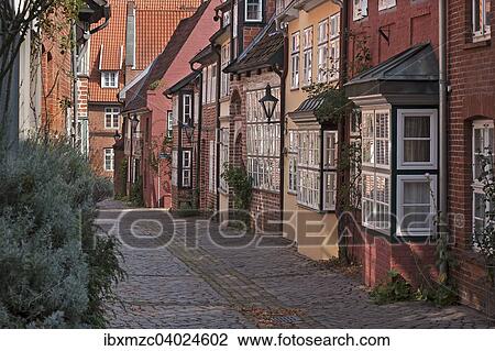 Gasse mit alten Stadthausern, Auf dem Meere, Altstadt, Luneburg, Niedersachsen, Deutschland, Europa View Large Photo Image Stock Image - Gasse mit alten Stadthausern, Auf dem Meere, Altstadt, Luneburg, Niedersachsen, Deutschland, Europa. Fotosearch