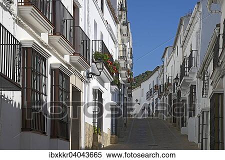 Gasse, Zahara de la Sierra, Weisse Dorfer, Andalusien, Spanien, Europa View Large Photo Image Stock Photography - Gasse, Zahara de la Sierra, Weisse Dorfer, Andalusien, Spanien, Europa. Fotosearch