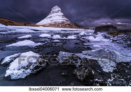 Gipfel des Kirkjufell mit Fluss Kirkjufell, Kirkjufell, Halbinsel Snaefellsnes, Island, Europa View Large Photo Image Stock Image - Gipfel des Kirkjufell mit Fluss Kirkjufell, Kirkjufell, Halbinsel Snaefellsnes, Island, Europa. Fotosearch