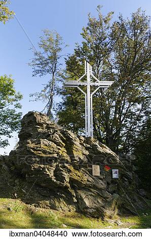 Stock Image - Gipfelkreuz, Geschriebenstein, Gunser Gebirge, Mittelburgenland, Burgenland, Osterreich, Europa. Fotosearch