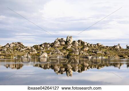 Granitfelsen mit Storchennestern, Weissstorche (Ciconia ciconia), Naturschutzgebiet Los Barruecos, Extremadura, Spanien, Europa View Large Photo Image Stock Photo - Granitfelsen mit Storchennestern, Weissstorche (Ciconia ciconia), Naturschutzgebiet Los Barruecos, Extremadura, Spanien, Europa. Fotosearch