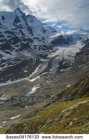 Stock Image - Grossglockner und Pasterze, Nationalpark Hohe Tauern, Salzburg, Osterreich, Europa. Fotosearch