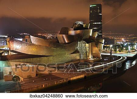 Guggenheim Museum bei Nacht, Architekt Frank Gehry, Bilbao, Baskenland, Spanien, Europa View Large Photo Image Stock Image - Guggenheim Museum bei Nacht, Architekt Frank Gehry, Bilbao, Baskenland, Spanien, Europa. Fotosearch