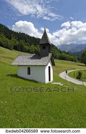 Stock Photo - Kapelle am Berg am Graseck bei Garmisch-Partenkirchen, Werdenfelser Land, Oberbayern, Bayern, Deutschland, Europa. Fotosearch