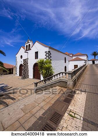 Kirche von Garafia, Plaza Baltazar Martin, Santo Domingo de Garafia, La Palma, Kanarische Inseln, Spanien, Europa View Large Photo Image Stock Photo - Kirche von Garafia, Plaza Baltazar Martin, Santo Domingo de Garafia, La Palma, Kanarische Inseln, Spanien, Europa. Fotosearch