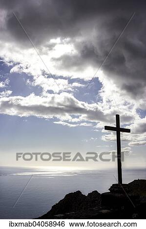 Kreuz an einer Steilkuste mit Gewitterwolken, dramatische Stimmung, Santa Cruz de la Palma, La Palma, Kanarische Inseln, Spanien, Europa View Large Photo Image Stock Photograph - Kreuz an einer Steilkuste mit Gewitterwolken, dramatische Stimmung, Santa Cruz de la Palma, La Palma, Kanarische Inseln, Spanien, Europa. Fotosearch