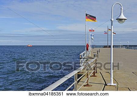 Stock Image - Landungsbrucke in der Nordsee, Helgoland, Schleswig-Holstein, Deutschland, Europa. Fotosearch